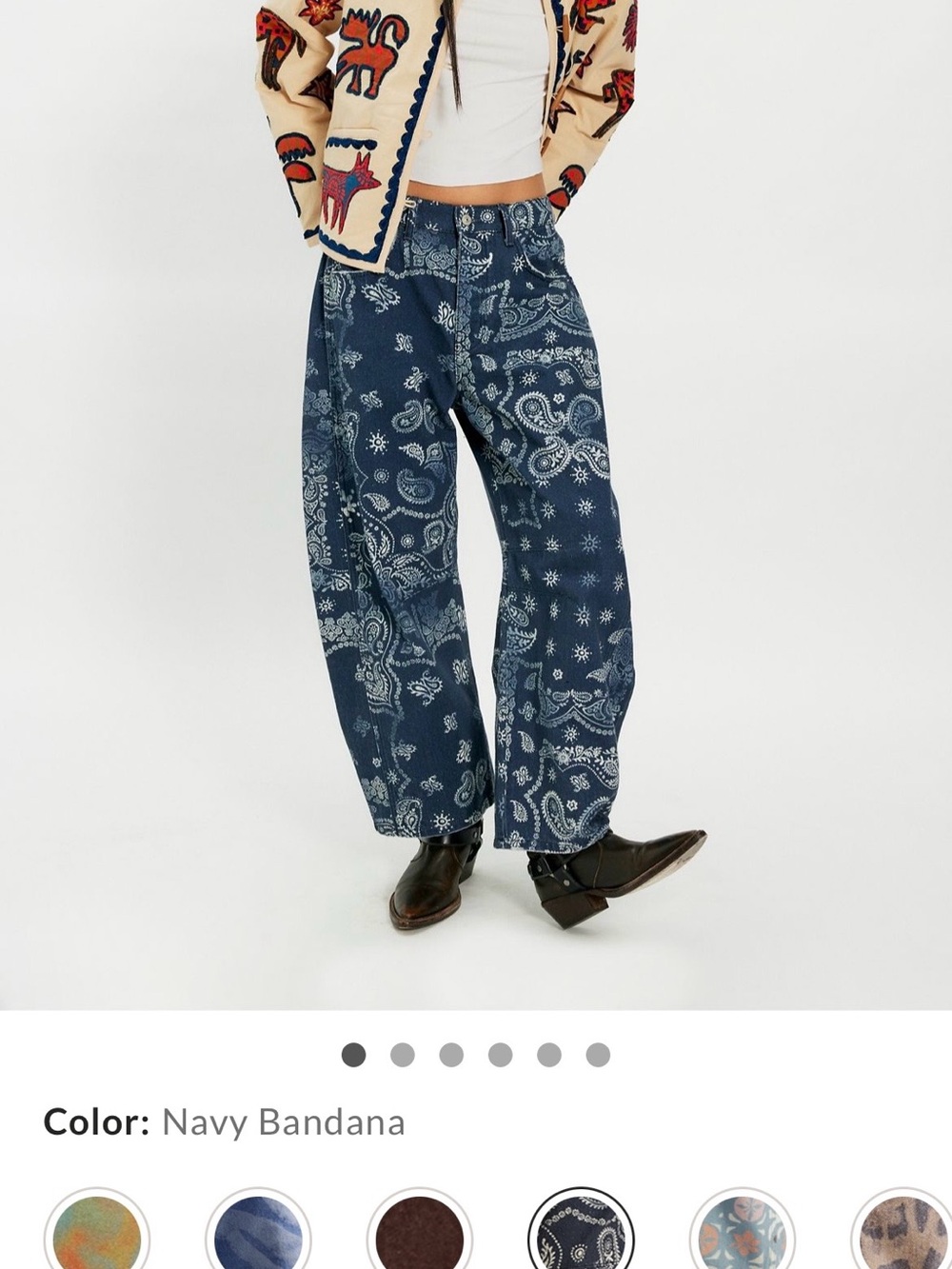 NWT We The Free Good Luck Printed
Barrel Jeans - Picture 6 of 10